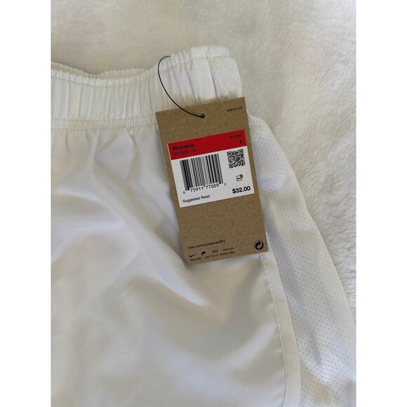 Nike Dri Fit Shorts - Size Large - NWT - Picture 2 of 3